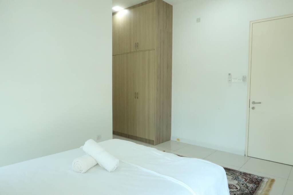 Promo Private Luxurious Nilai Vacation Home Экстерьер фото