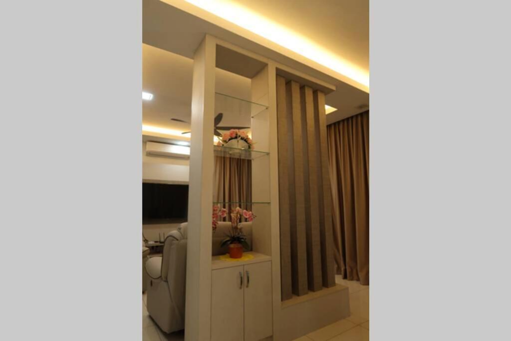 Promo Private Luxurious Nilai Vacation Home Экстерьер фото